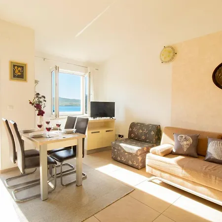 Apartamento Durdica Beautiful Garden With Fantastic Sea And Mountain Views Metajna Exterior foto