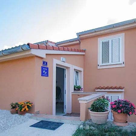 Apartamento Durdica Beautiful Garden With Fantastic Sea And Mountain Views Metajna Exterior foto