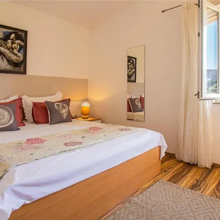Apartamento Durdica Beautiful Garden With Fantastic Sea And Mountain Views Metajna Exterior foto