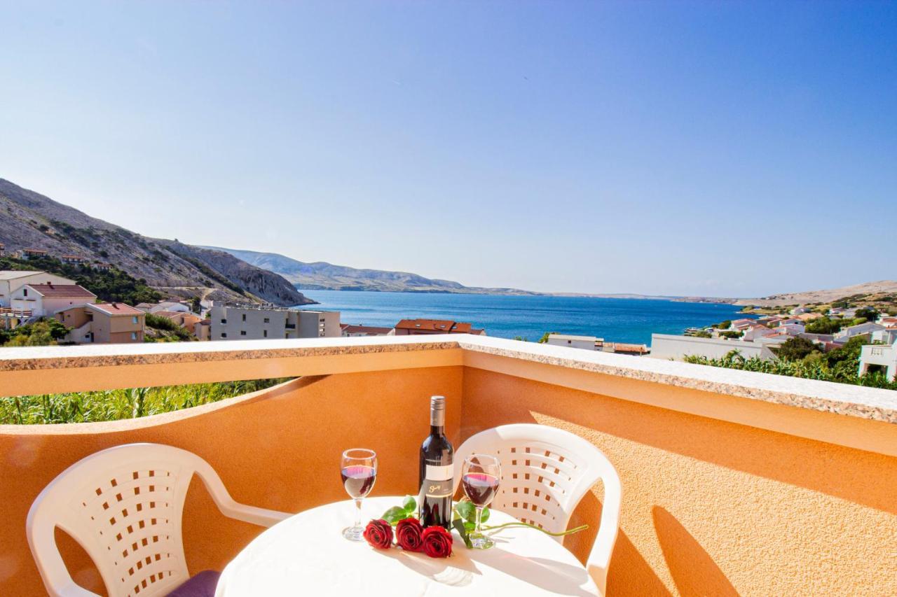 Apartment Durdica Beautiful Garden With Fantastic Sea And Mountain Views Metajna